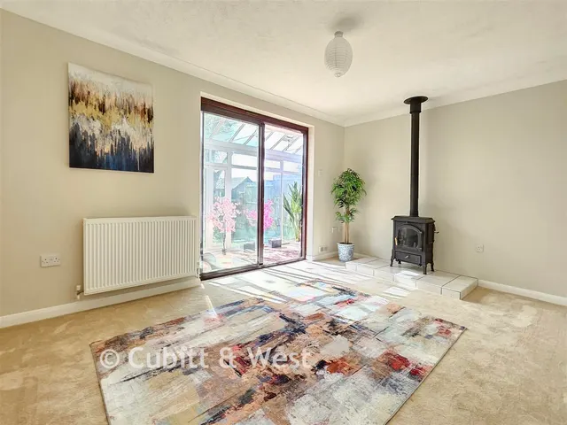 Tor Road, Peacehaven, BN10, photo 3