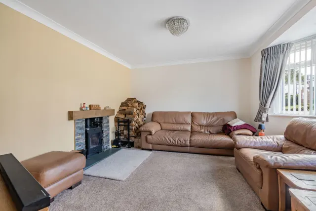 Maple Grove, Bletchley, MK2, photo 2