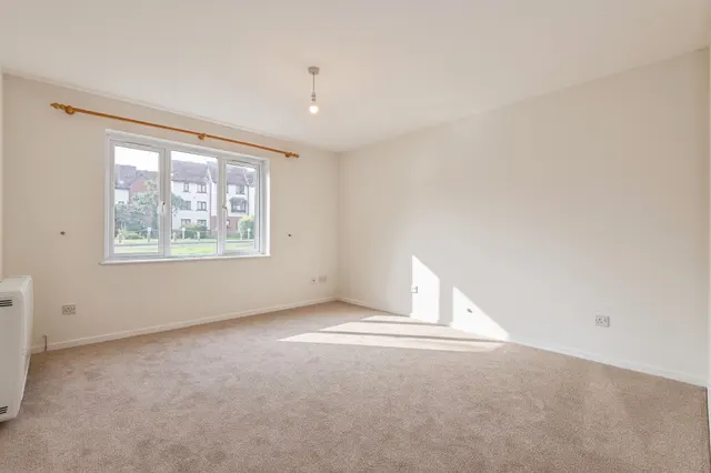 Wesley Close, Taunton, TA1, photo 2