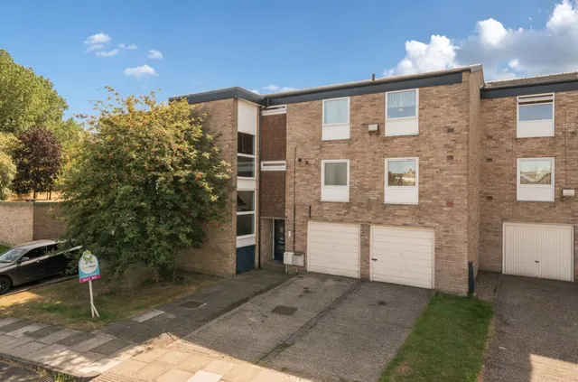 Coppice Gate, Harrogate, HG1, photo 1