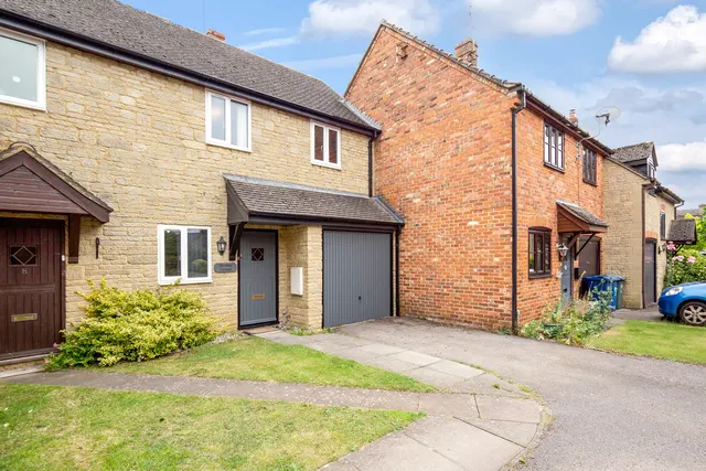 Crosslands, Fringford, photo 1