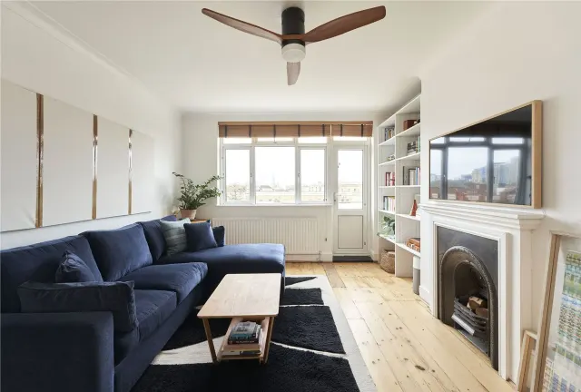 Photo 2 — Osier Court, Osier Street, Stepney Green, E1