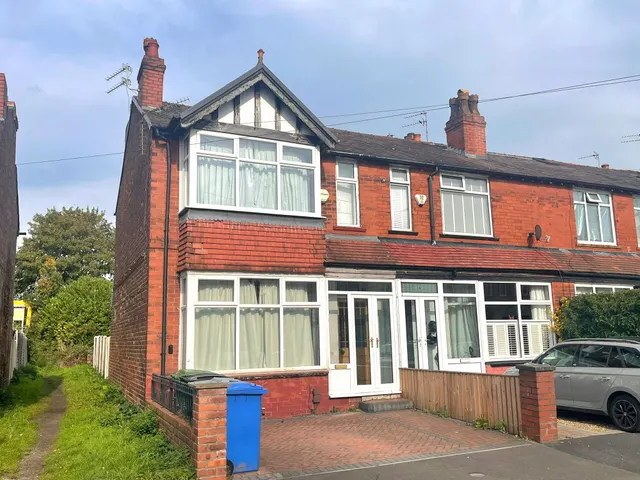 Cranford Avenue, Sale, photo 1