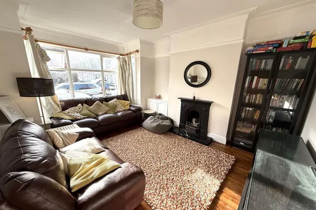 Cranford Avenue, Sale, photo 2