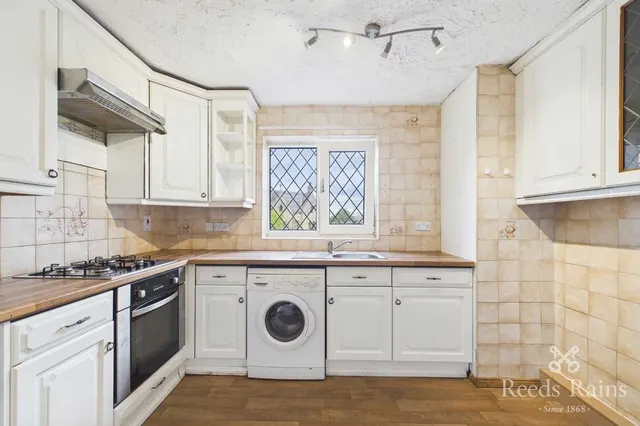 Devonshire Street, Huddersfield, HD1, photo 2