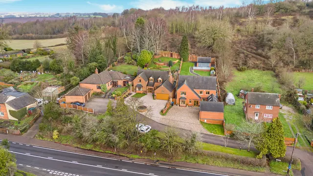 Watling Street, Hints, B78, photo 3