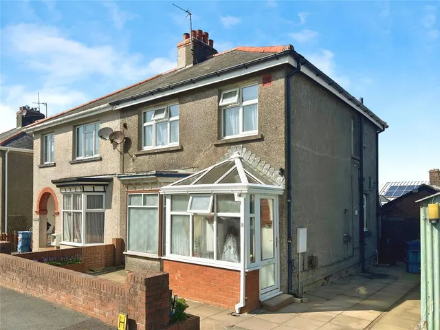 Cleveland Avenue, Tywyn, photo 1