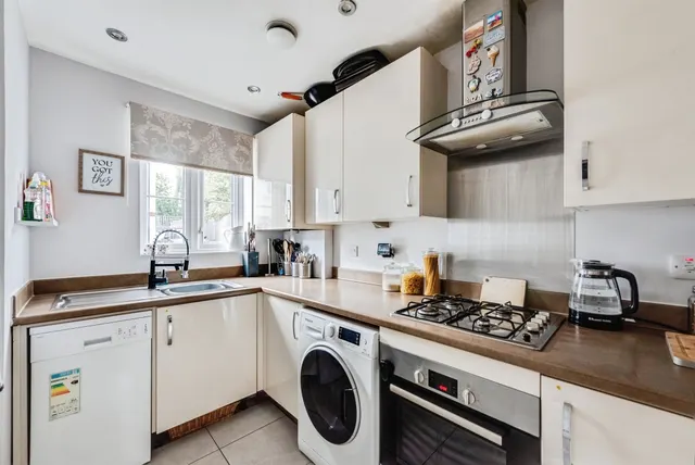 Millway Furlong, Haddenham, HP17, photo 3