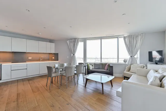Flat 84, Lombard Wharf, 12 Lombard Road, London, photo 1