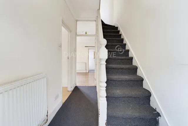 Livingstone Road, Hounslow, TW3, photo 2