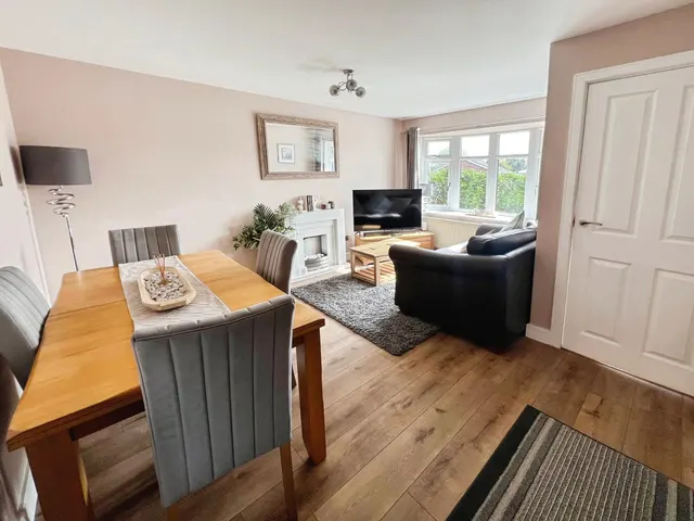 Park Road, Barton-under-Needwood, DE13, photo 3