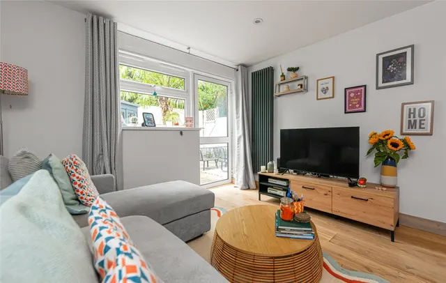 1 bedroom flat, Hungerford Road, Camden