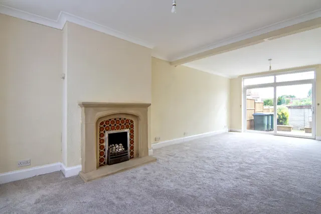 Photo 2 — Evenlode Crescent, Coventry, CV6