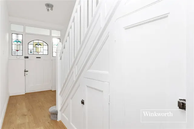 Vines Avenue, Finchley, N3, photo 2