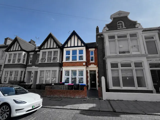Weston Road, Southend on sea, SS1, photo 1