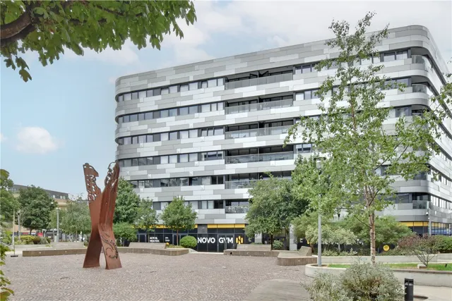 Lambarde Square, London, SE10, photo 1