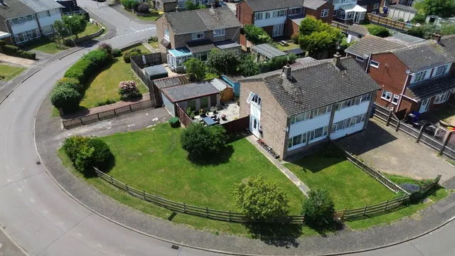 High View, Deanshanger, MK19, photo 2