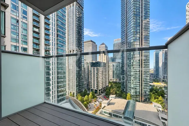 Pan Peninsula East, Canary Wharf, E14, photo 2