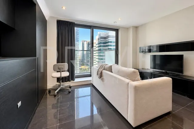 Pan Peninsula East, Canary Wharf, E14, photo 3