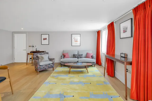 Photo 2 — Cheval Knightsbridge, Cheval Place, Knightsbridge, London