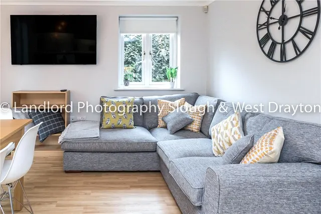 Broomfield, Guildford, GU2, photo 3