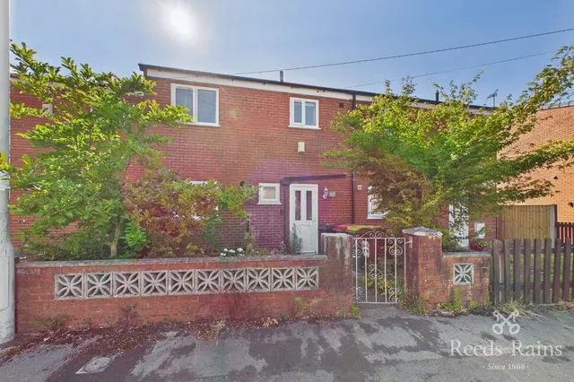 Starrgate Drive, Ashton-on-Ribble, Lancashire, PR2, photo 1