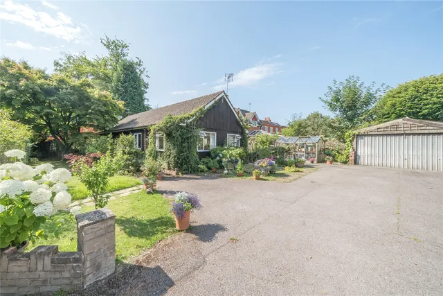 Headley Road, Grayshott, GU26, photo 1