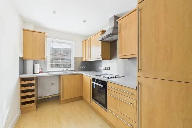 Photo 2 — Woodacre, Portishead, Bristol, BS20