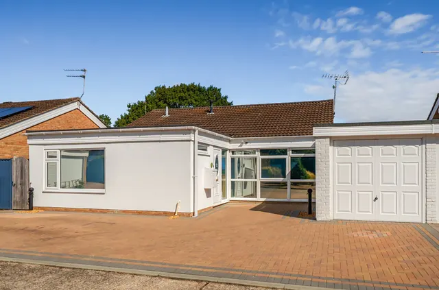 Drygrounds Lane, Felpham, PO22, photo 1