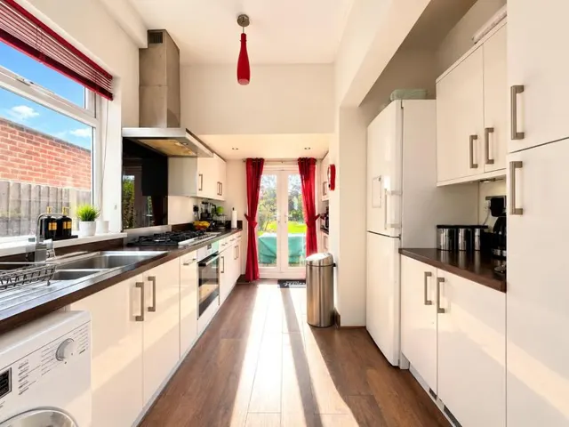 Parklands Drive, Loughborough, LE11, photo 2