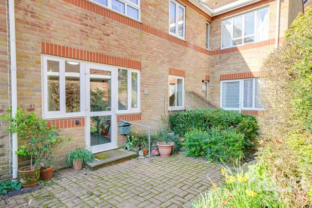 Newland Street, Witham, CM8, photo 1
