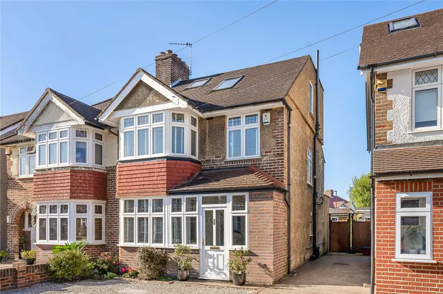 Millwood Road, Hounslow, TW3, photo 1