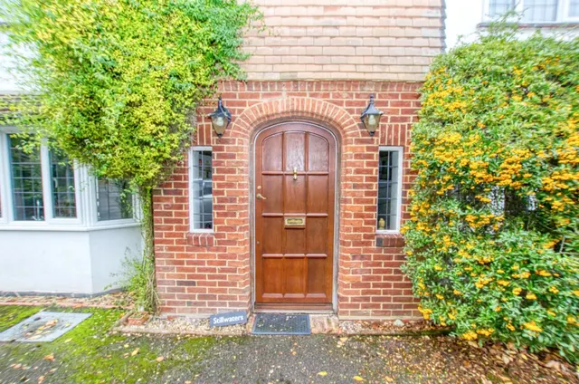 Photo 2 — West End Road, West End, Southampton, SO30 3BH