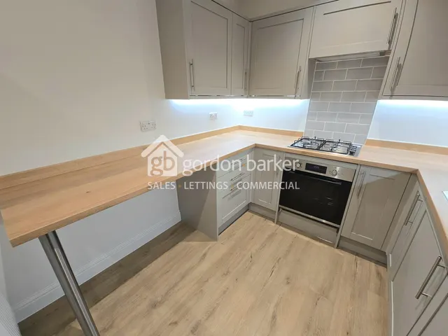 Photo 3 — 4 Fortescue Road, Bournemouth, BH3 7JT