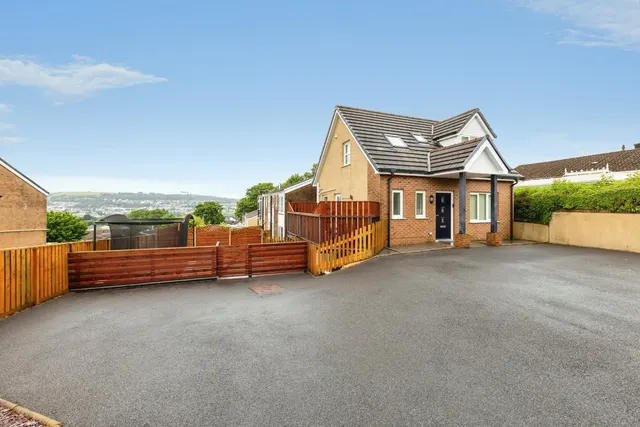 Heol Blaengwastod, Carmarthen, SA31, photo 2