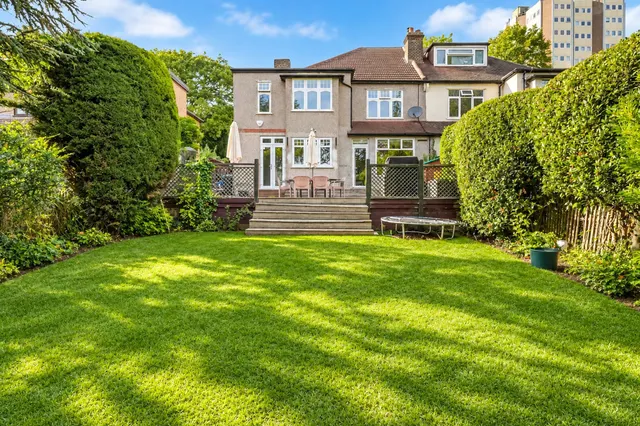 Charteris Road, Woodford Green, IG8, photo 2