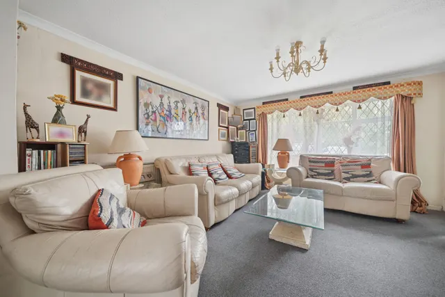 Howard Cornish Road, Marcham, OX13, photo 2