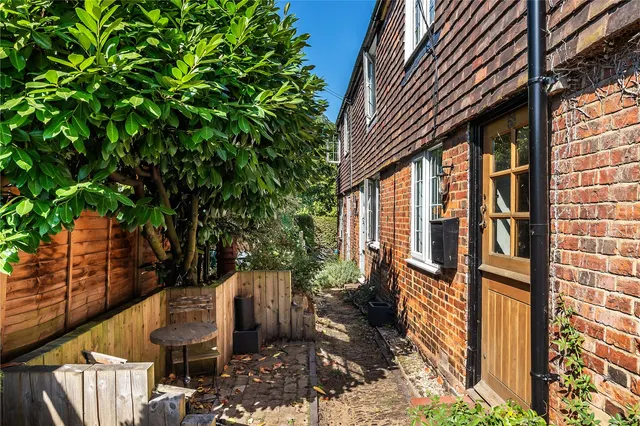 St. Johns Hill, Sevenoaks, Kent, TN13 3NY, photo 1