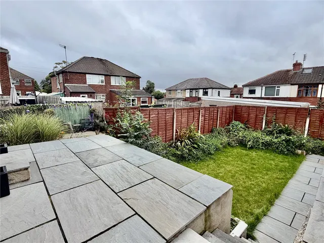Wilson Avenue, Heywood, OL10, photo 2