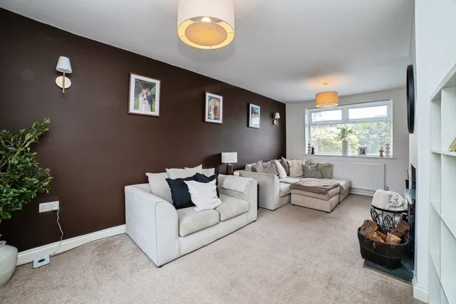 Photo 2 — Clumber Avenue, Rainworth, Mansfield, Nottinghamshire, NG21