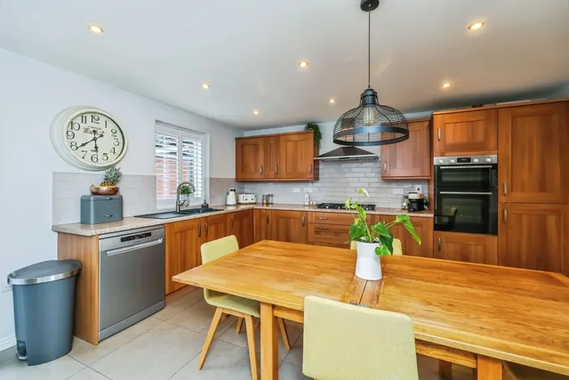 Falcon Way, Hucknall, NG15, photo 3