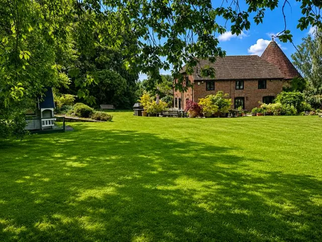 Wateringbury Road, East Malling, ME19, photo 1