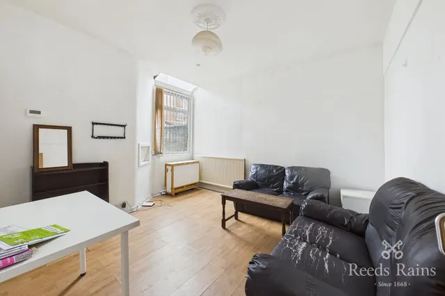 Photo 3 — Braemar Road, Manchester, Greater Manchester, M14