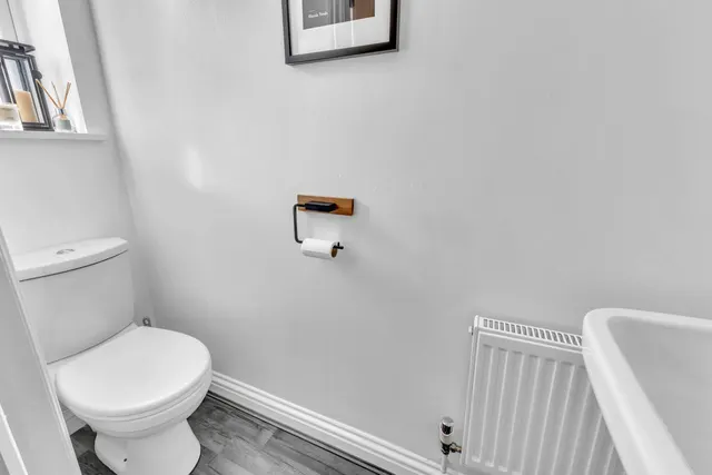 Hillcrest Road, Rochdale, OL11, photo 3