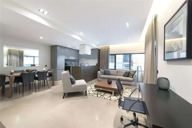 Babmaes Street, St James, London, SW1Y 6HD, photo 1