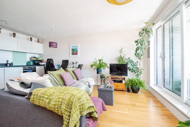 Millbay Road, Plymouth, PL1, photo 3
