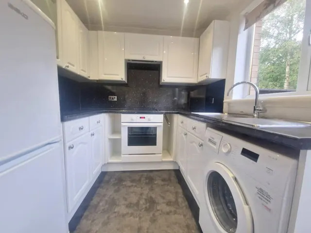 Howth Drive, Glasgow, G13, photo 3