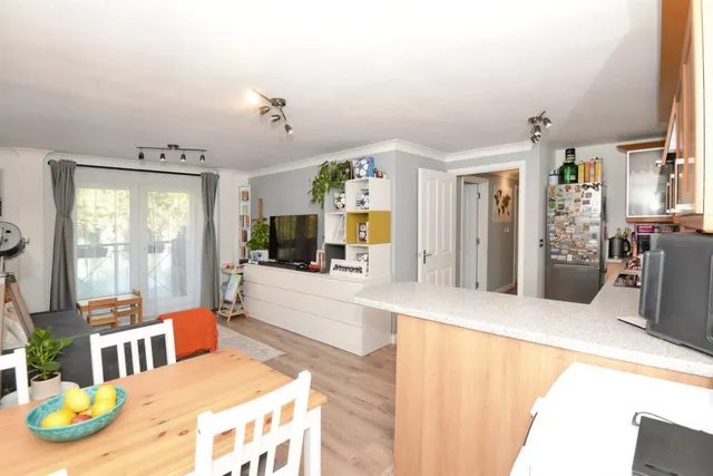 Coopers Rise, High Wycombe, HP13, photo 2