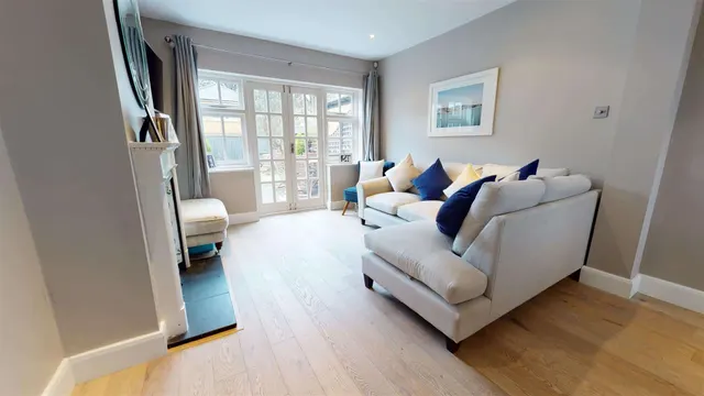 Photo 3 — Smarts Lane, Loughton