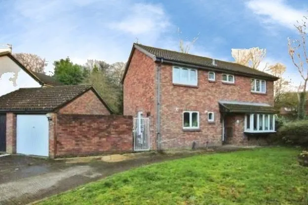 Quartz Close, Wokingham, RG41, photo 1